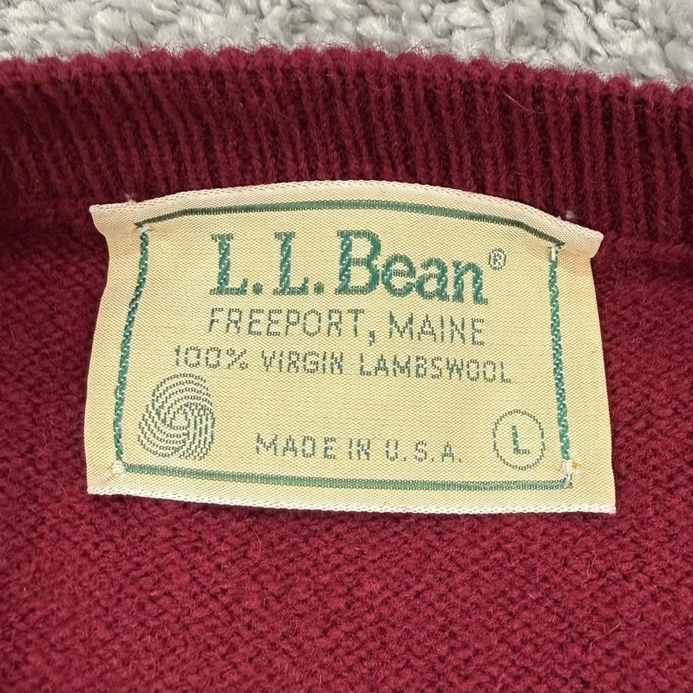 Vintage LL Bean Sweater Men's L Red 100% Virgin Lambswool Made In USA V-Neck